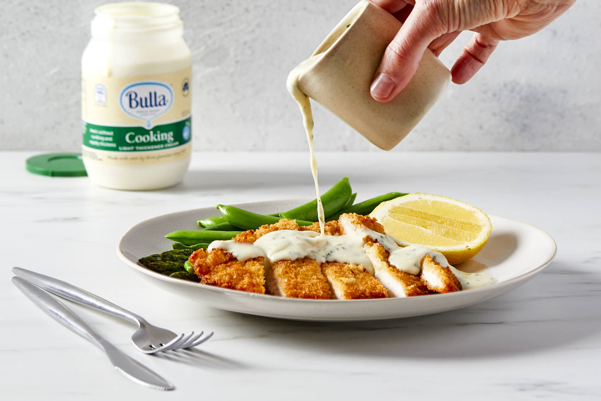 Garlic Parmesan Béchamel Sauce | Bulla